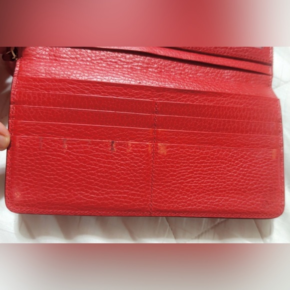 Gucci
GG Logo Leather Continental Wallet Zip around 8β X 5β - Picture 9 of 10